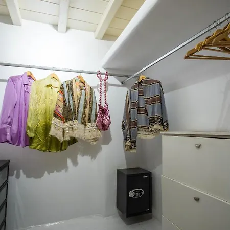 Jet By Mykonos Rocks *