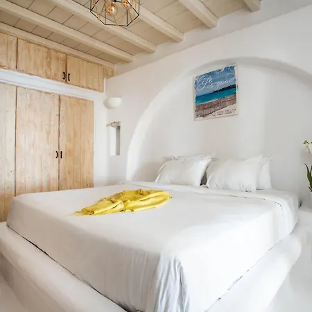 Jet By Mykonos Rocks * Mykonos Town